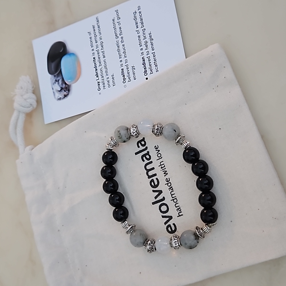 Multi stone stretch bracelet